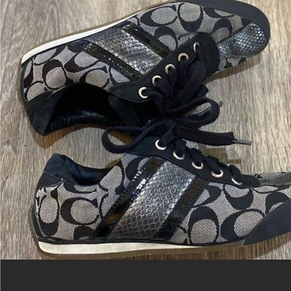 Coach womens logo sneakers, size 7.5M. - Picture 1 of 6